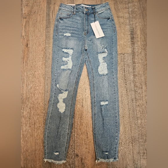 High rise mom jeans - Picture 1 of 8